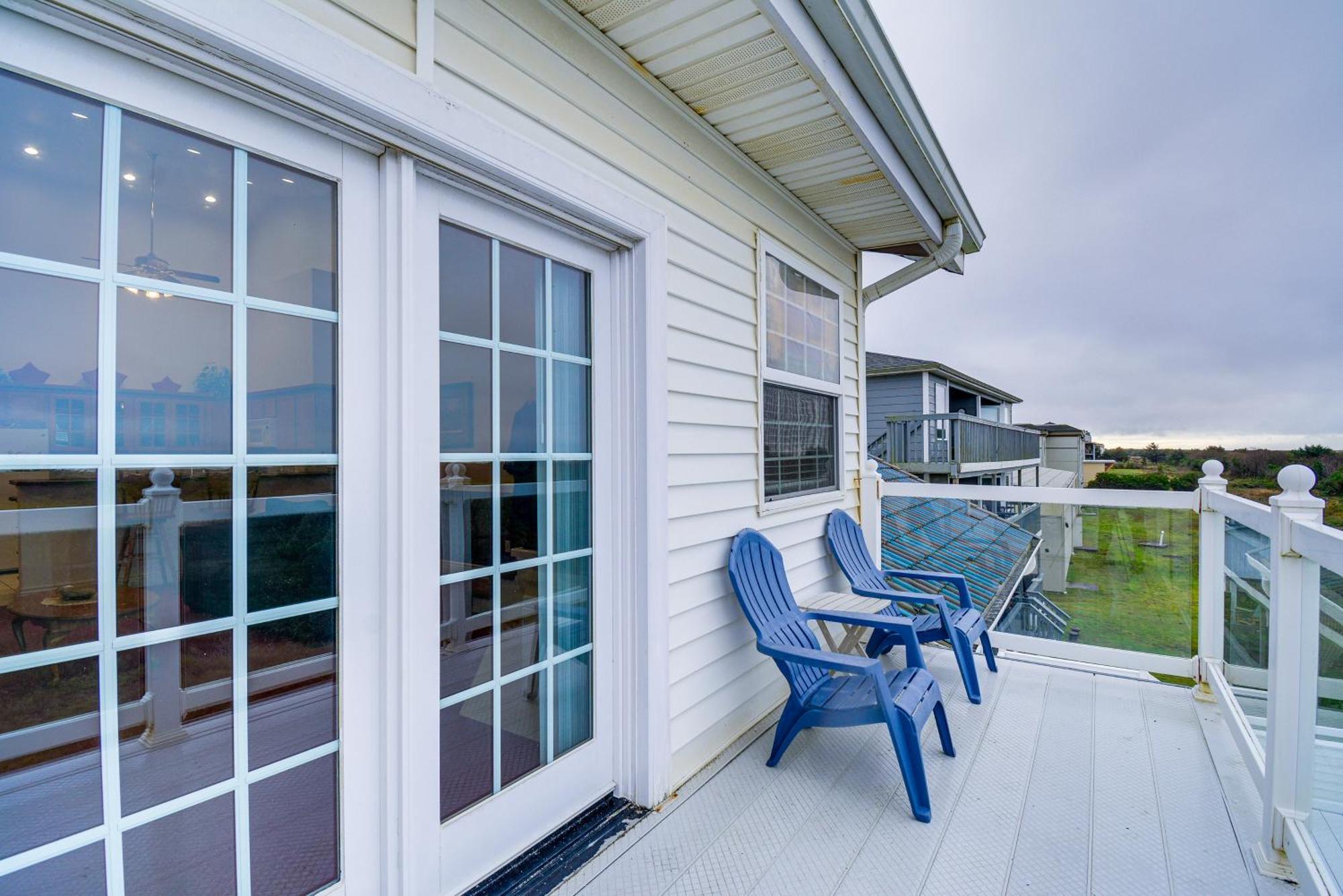 Ocean Shores Condo Rental With View - Walk To Beach! エクステリア 写真